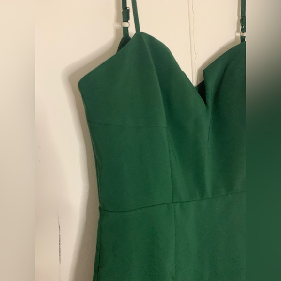 beautiful green dress - Picture 2 of 4